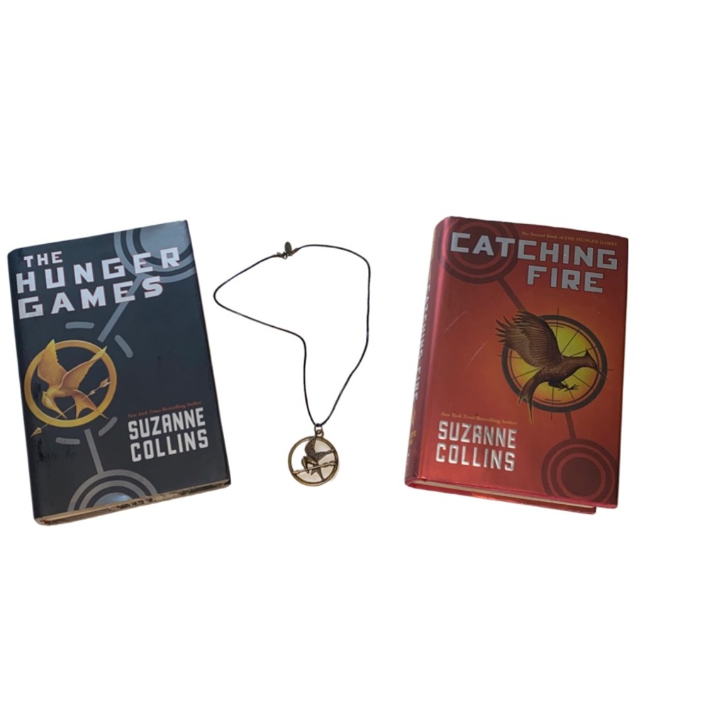 SOLD!! The Hunger Games Book and necklace set